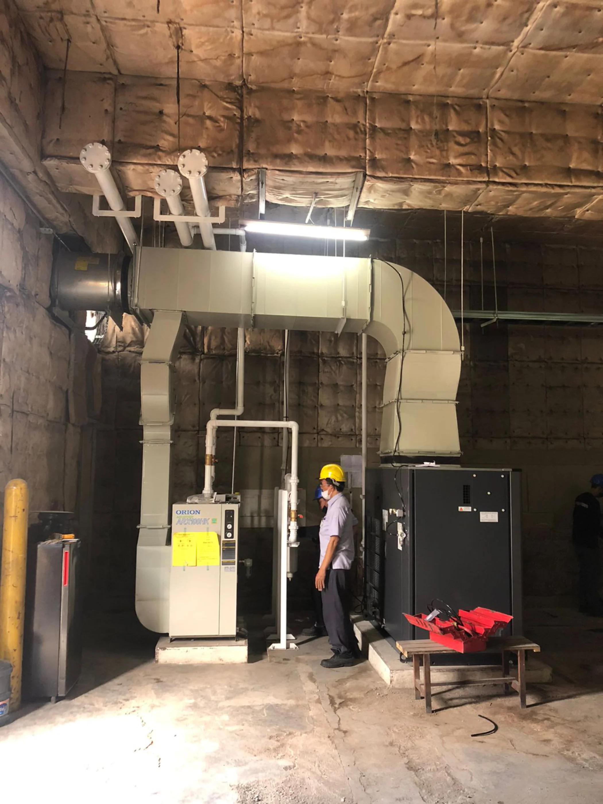 INSTALLATION EXHAUST DUCTING COMPRESSOR Exhaust Ducting