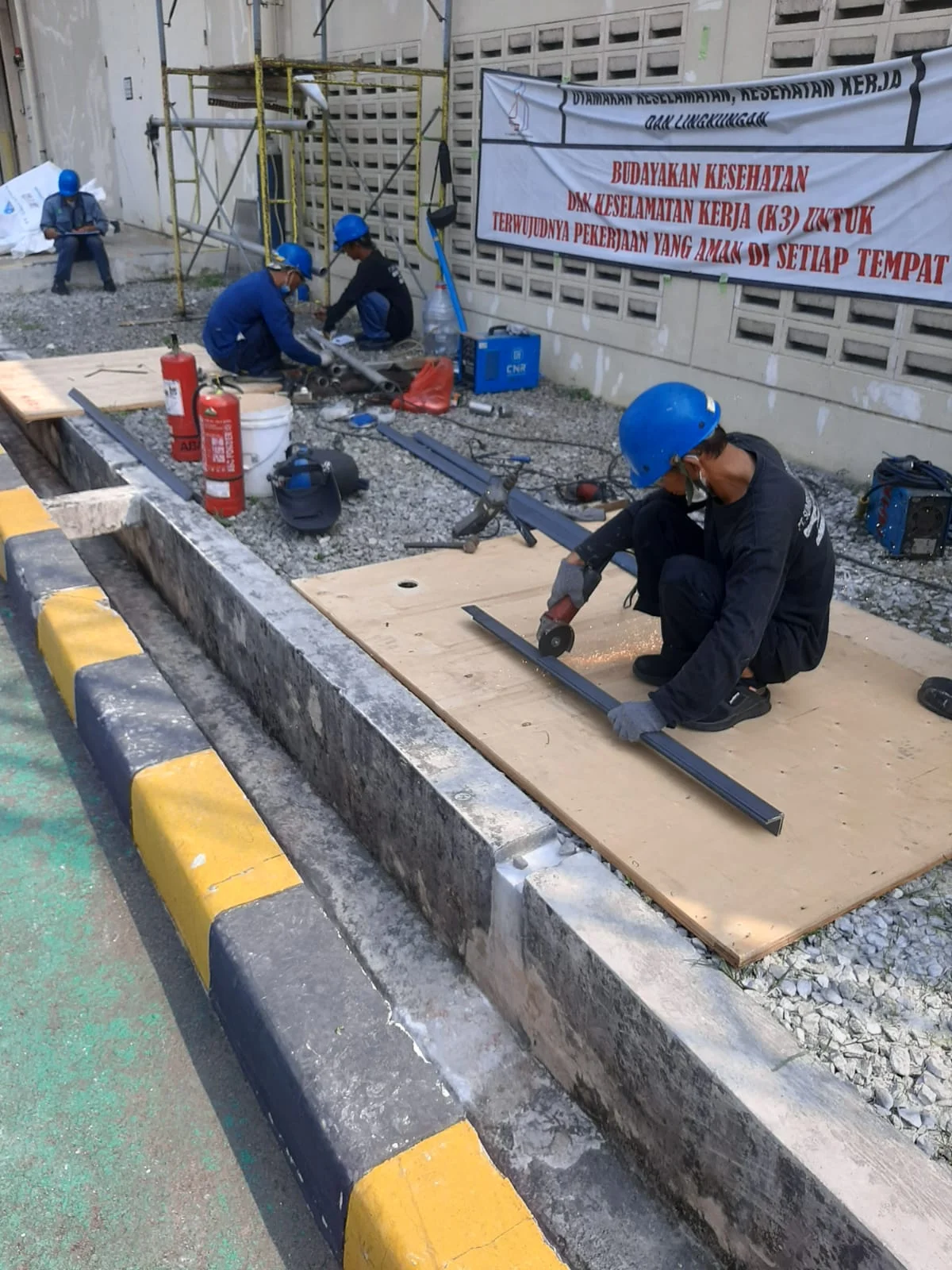 Process Fabrication Supporting Pipe Compressor Layanan Instalasi Kompresor